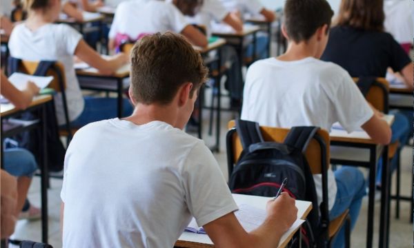 Estancia por Estudios Desde España – Titular